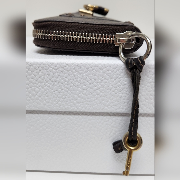 CHLOE Paddington Leather Wallet with Lock & Key - Picture 10 of 16